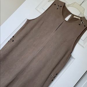BLUE NOIR - taupe tunic top